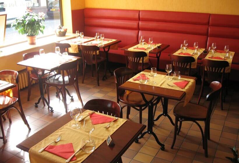 호텔 Hôtel Café Du Palais