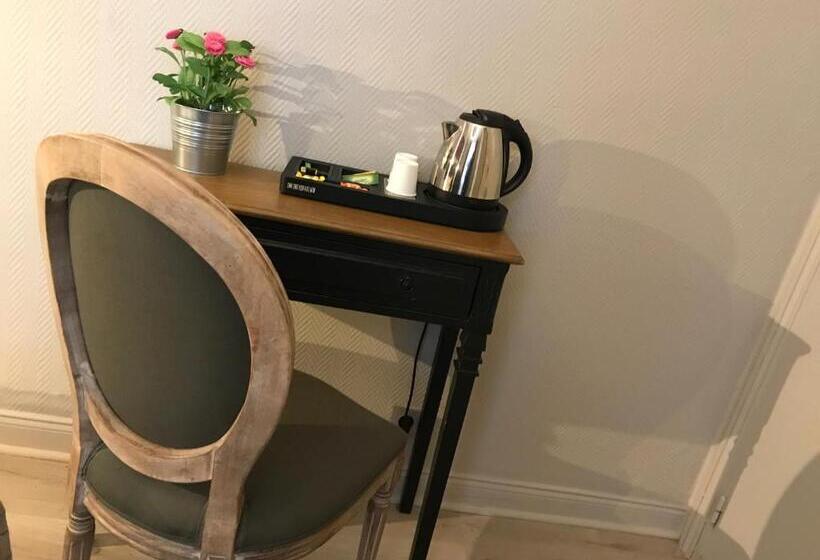 Отель Hôtel De Charme Equinoxe