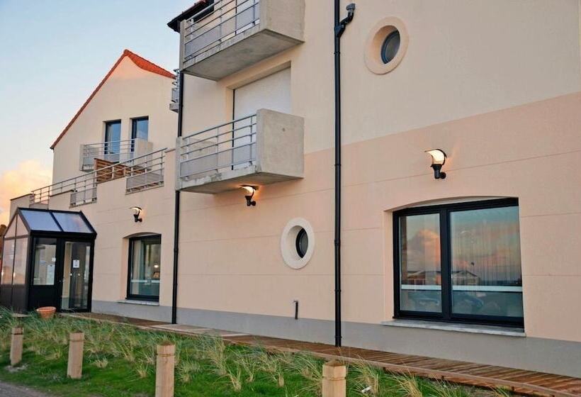 Отель Hôtel De La Baie De Wissant