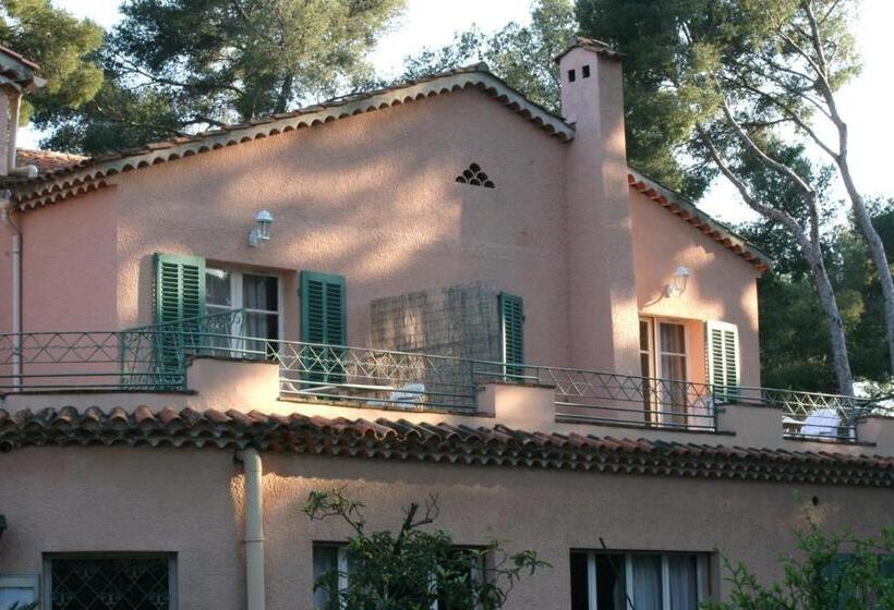 فندق Hôtel De La Mer