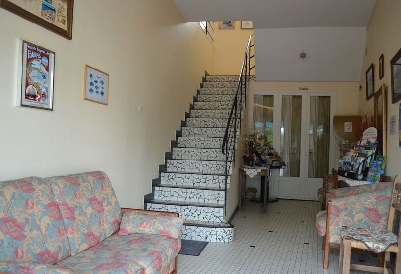 Отель Hôtel De L'arrivée