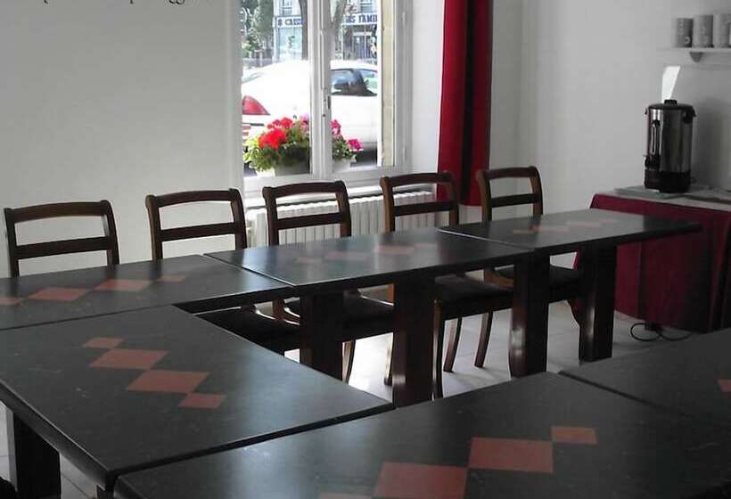 Отель Hôtel De Paris