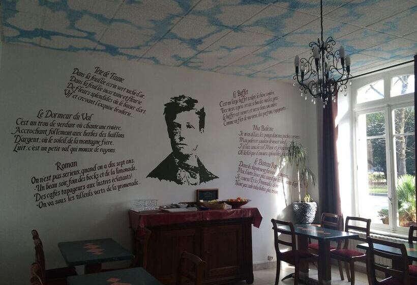 Отель Hôtel De Paris