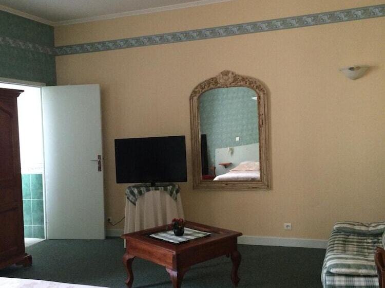 Отель Hôtel De Paris