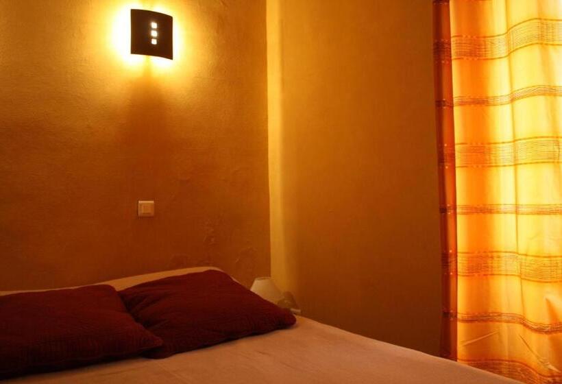 בית מלון כפרי Hôtel De Valdeblore