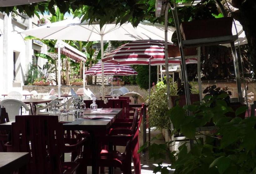 فندق Hôtel Du Lion D'or