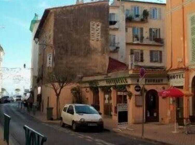 هتل Hôtel Du Musée