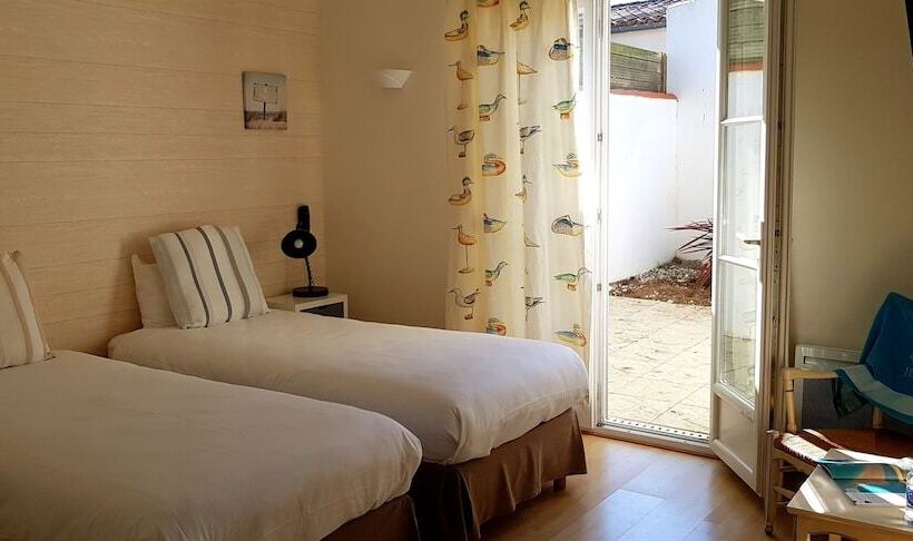 ホテル Hôtel Jerodel