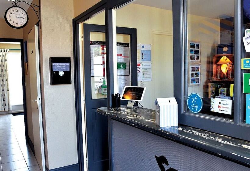 ホテル Hôtel Jerodel