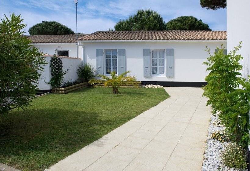 ホテル Hôtel Jerodel