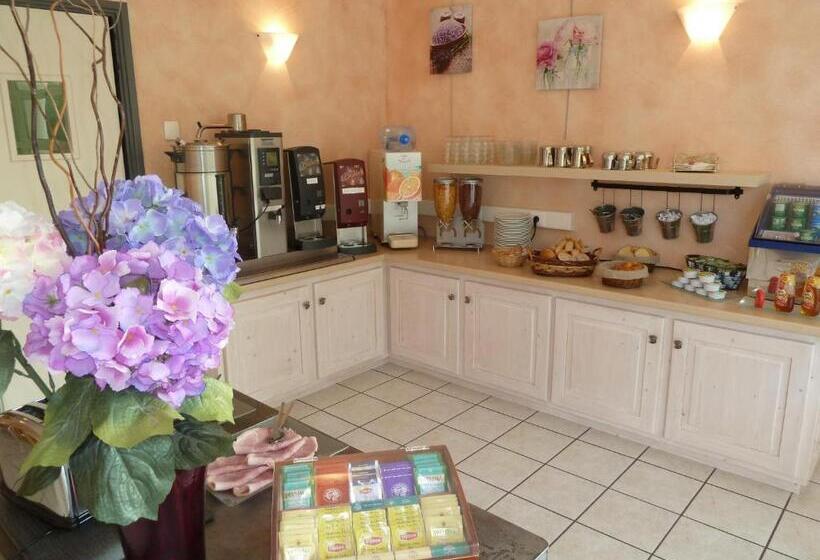 ホテル Hôtel La Colombiere Cantal