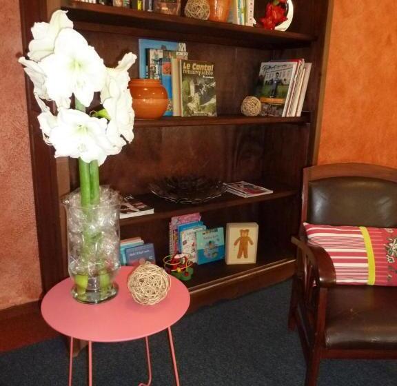 בית מלון כפרי Hôtel La Colombiere Cantal