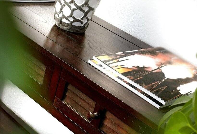 Отель Hôtel La Plage