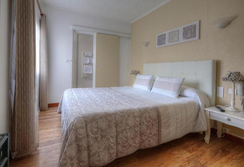 בית מלון כפרי Hôtel Le Nautile