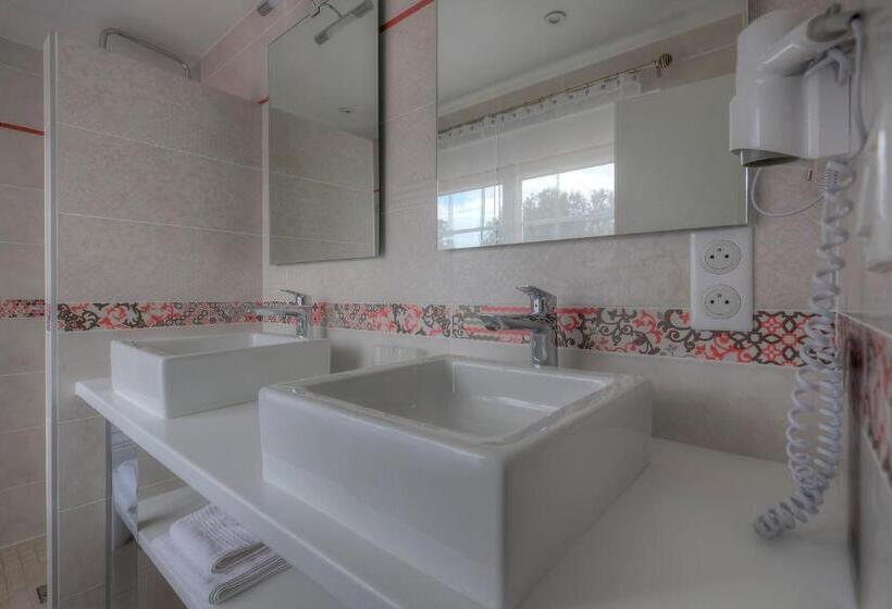 فندق Hôtel Le Nautile