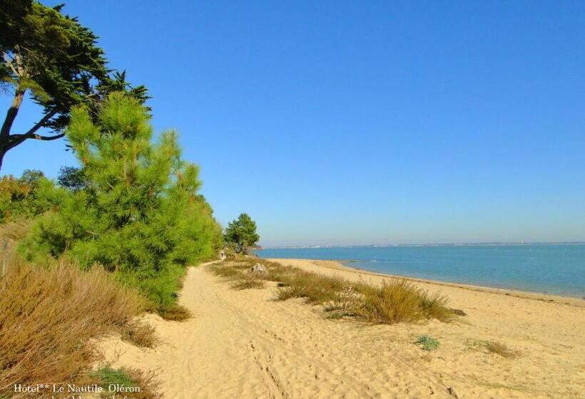 בית מלון כפרי Hôtel Le Nautile