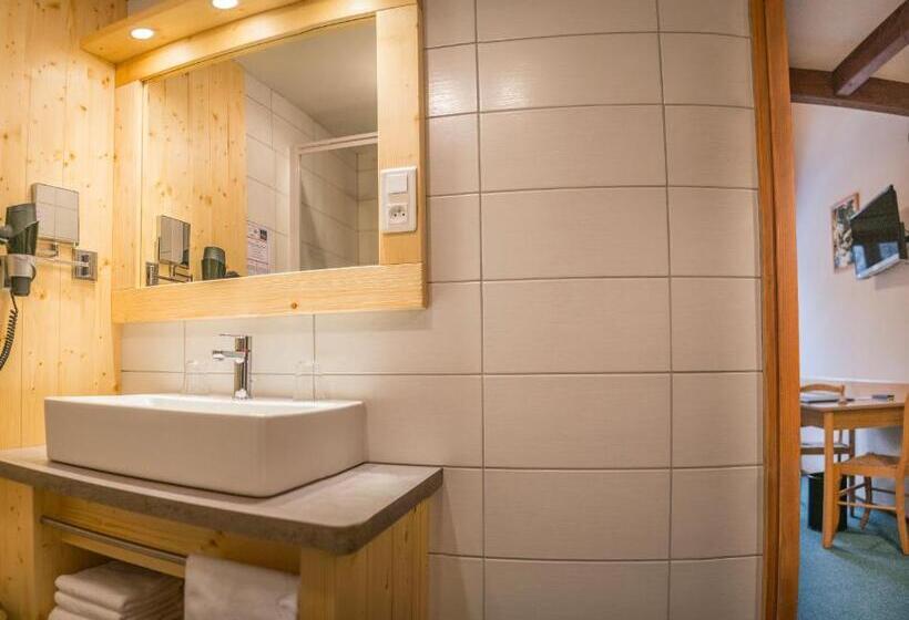 فندق Hôtel Le Vétiné