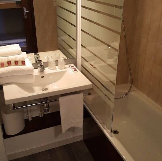 فندق Hôtel Les écrins