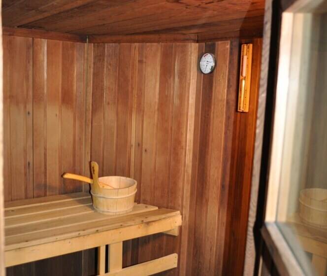 فندق Hôtel Les écrins