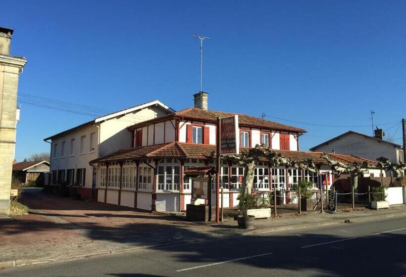 ホテル Auberge Les Mufliers   Hôtel Les Forges
