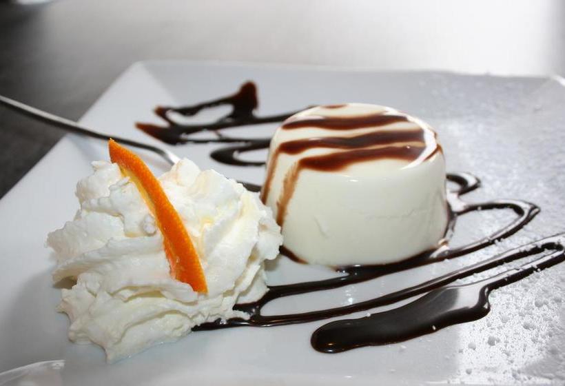 فندق Hôtel Les Italiens