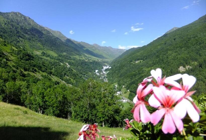 בית מלון כפרי Hôtel Les Templiers