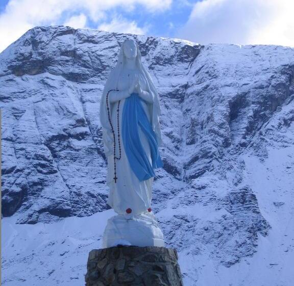 בית מלון כפרי Hôtel Les Templiers