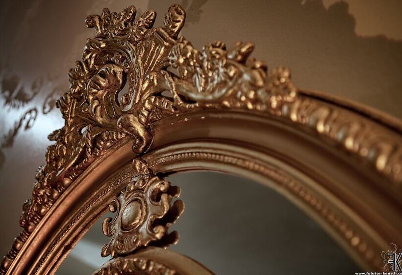 Отель Hôtel Majuscule