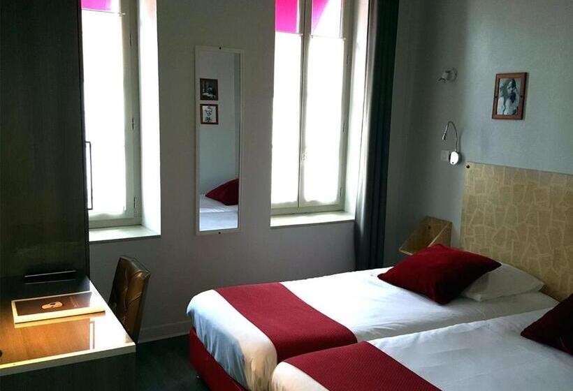 Отель Hôtel Mille Et Une Feuilles