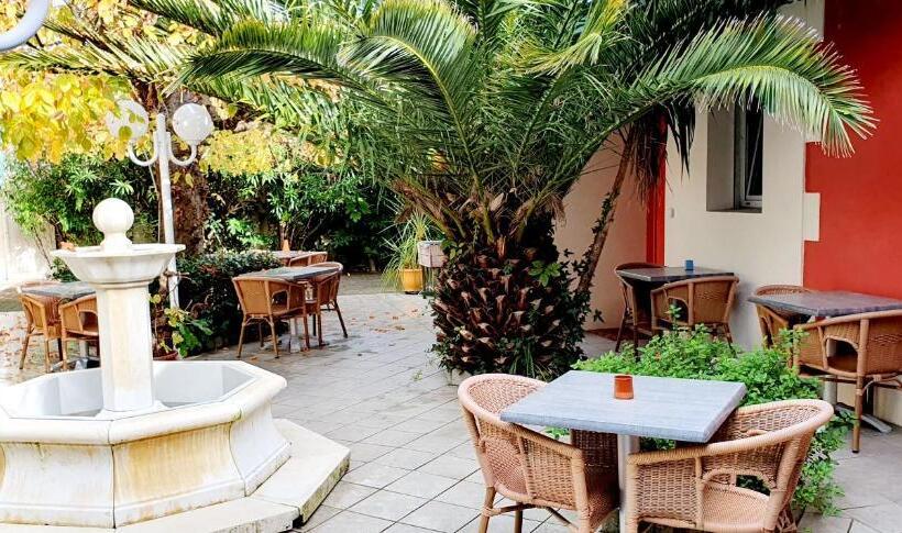 هتل Hôtel Orange Marine