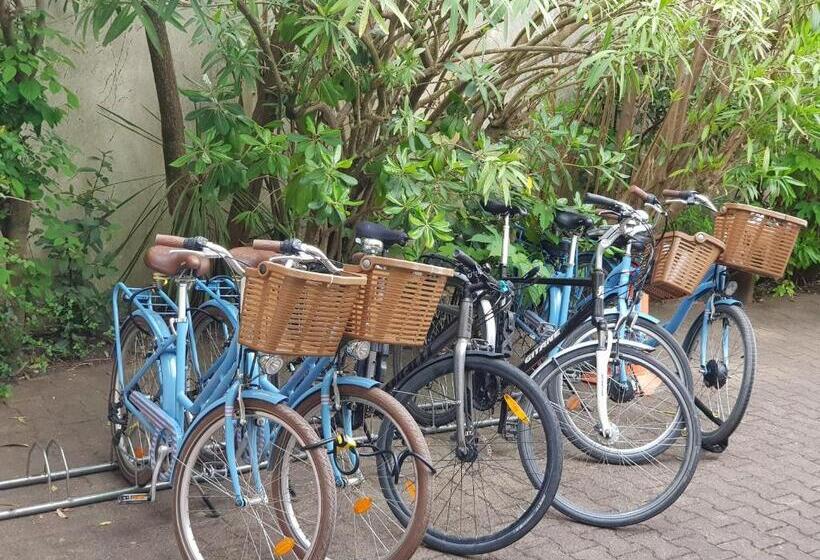 هتل Hôtel Orange Marine