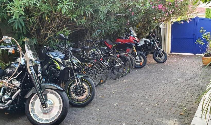 هتل Hôtel Orange Marine