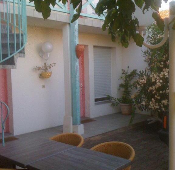 هتل Hôtel Orange Marine