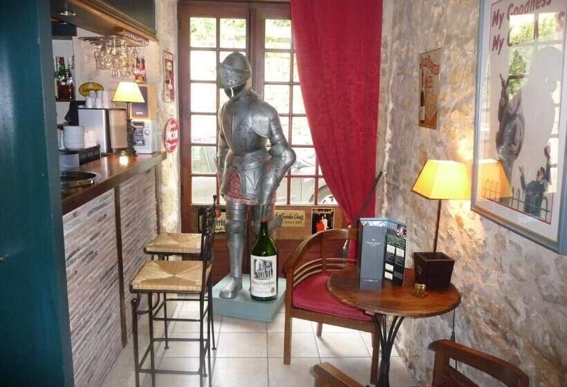 فندق Hôtel Restaurant Côté Rivage