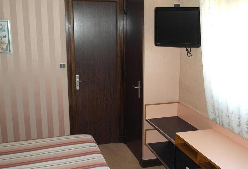 호텔 Restaurant Des Lys