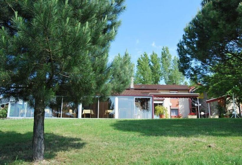 Отель Hôtel Restaurant Du Lac