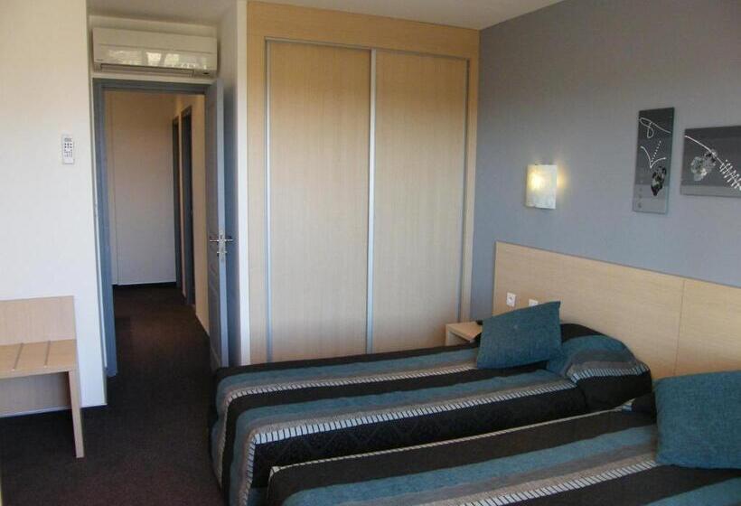 Отель Hôtel Restaurant L Empereur