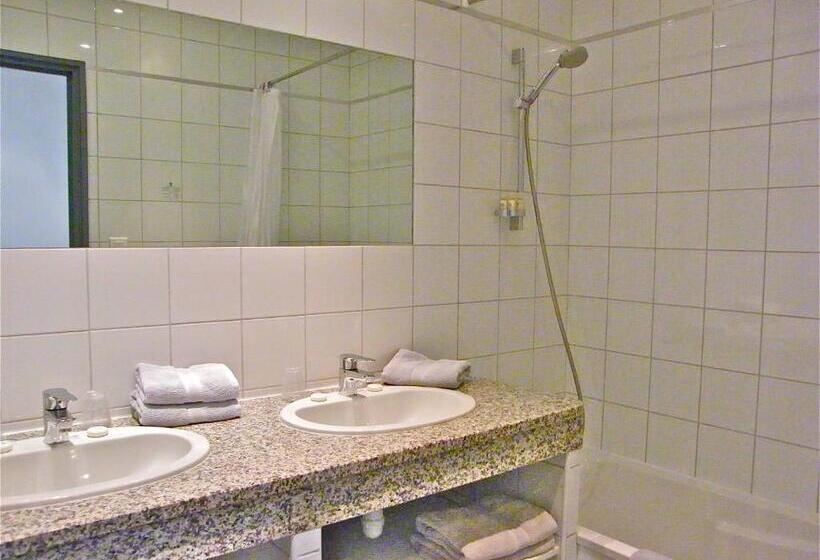 Отель Hôtel Restaurant L Empereur