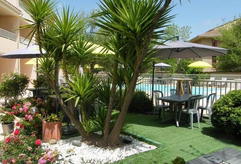 Отель Hôtel Restaurant L Empereur