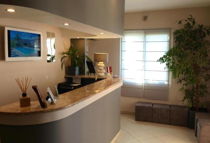 Отель Hôtel Restaurant L Empereur