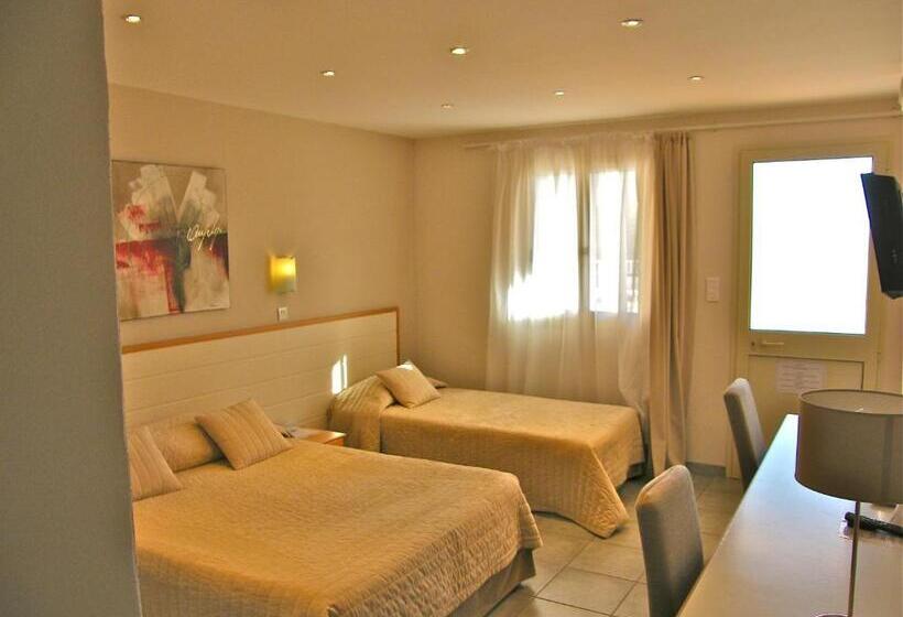 Отель Hôtel Restaurant L Empereur