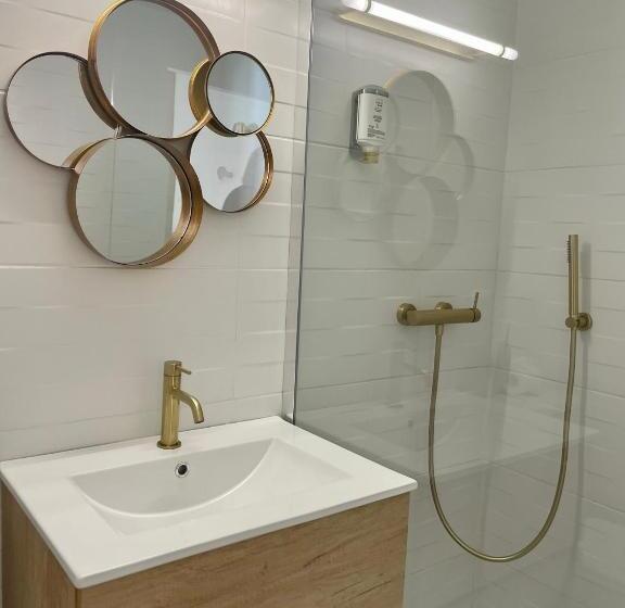 호텔 Hôtel Restaurant La Caravelle