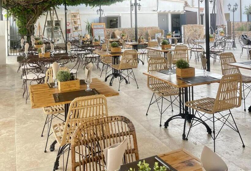 호텔 Hôtel Restaurant La Caravelle