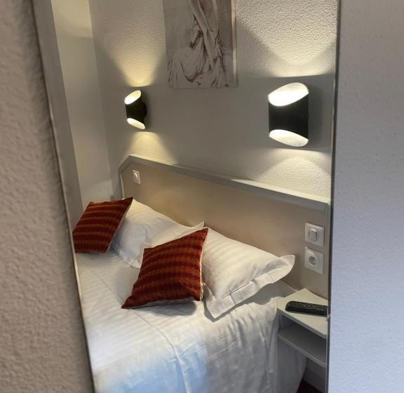 فندق Hôtel Restaurant Les Rochers