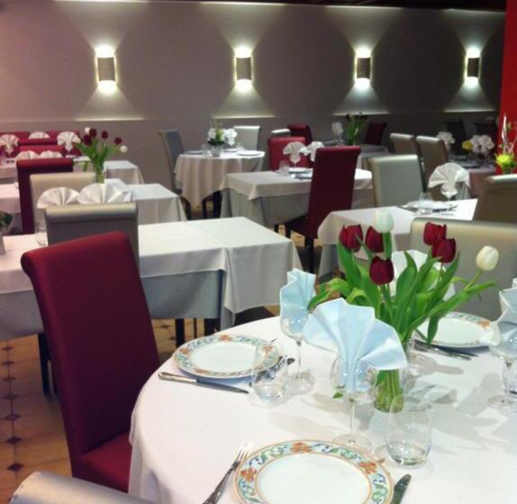 فندق Hôtel Restaurant Les Rochers