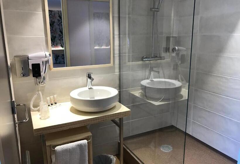 فندق Hôtel Restaurant Les Rochers