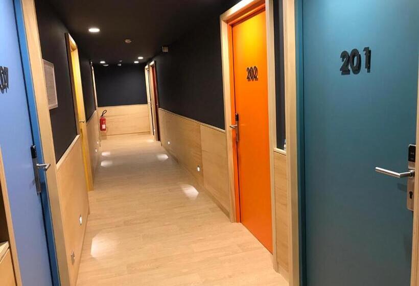 فندق Hôtel Restaurant Les Rochers