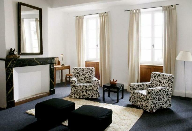 בית מלון כפרי Hôtel Saint Laurans