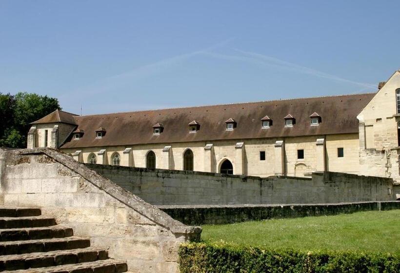 Отель Ibis Budget Cergy St Christophe