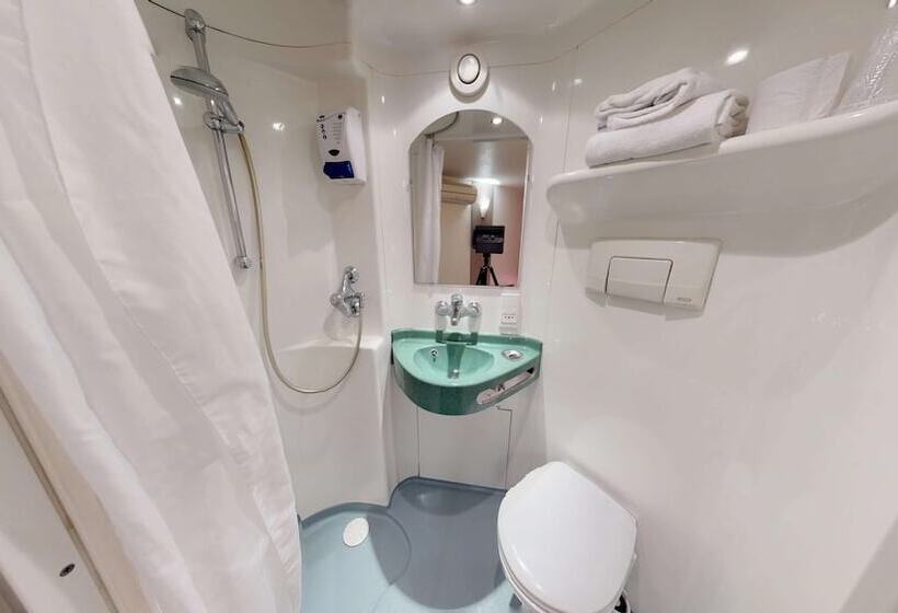 فندق Kyriad Direct  Poissy   Acheres